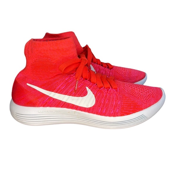 NIKE LunarEpic Flyknit Running Shoe - Picture 15 of 15